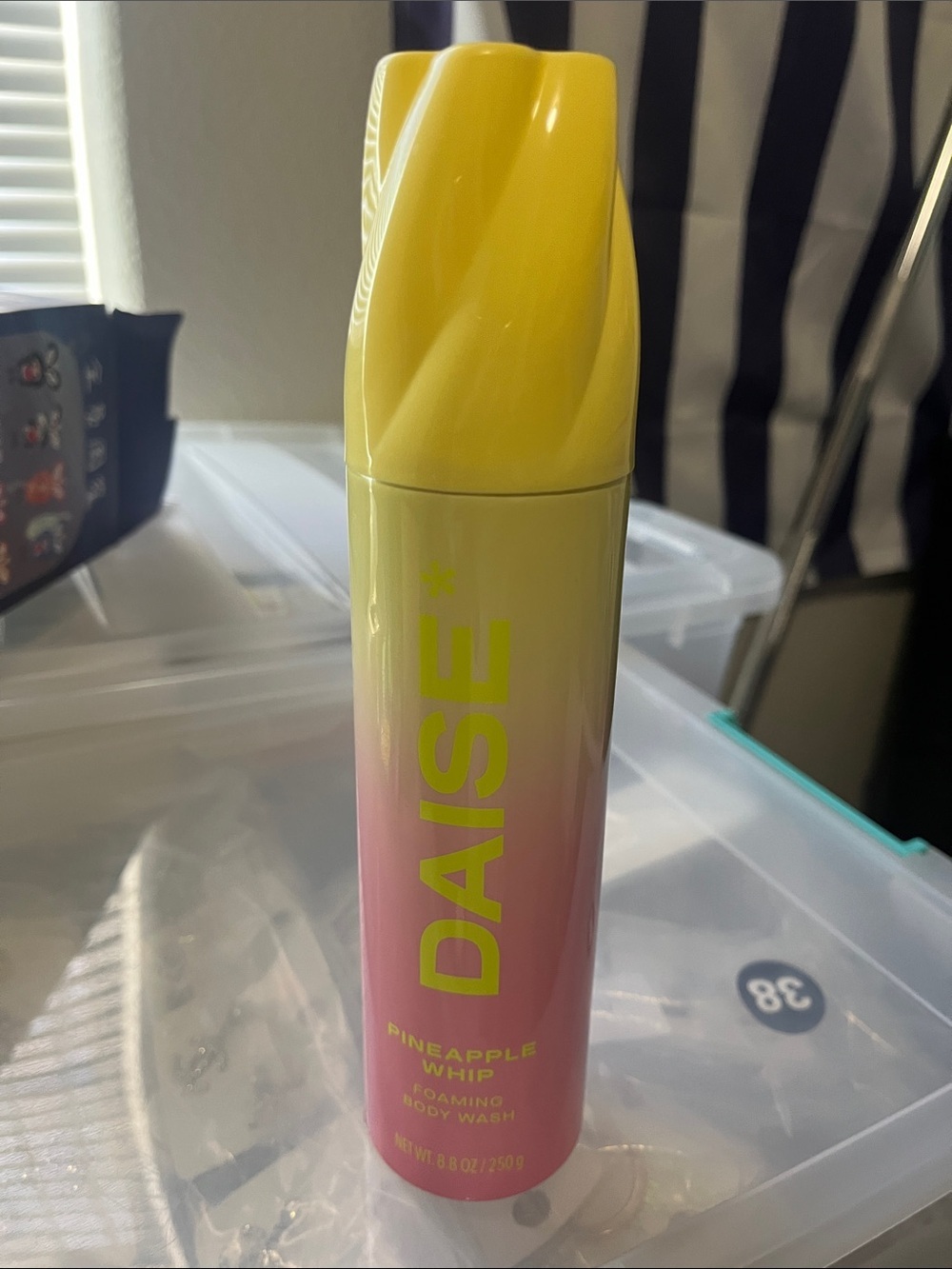 Daise Pineapple Whip Foaming Body Wash — Yellow & Pink